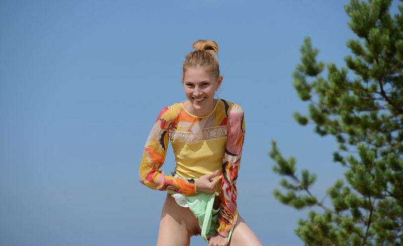 Дашка, 19 лет, 0 размер груди